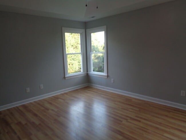 Building Photo - Awesome House for Rent in Advance