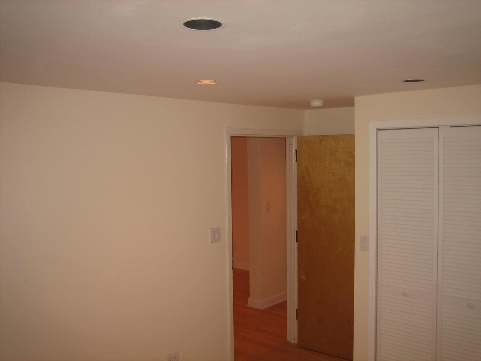 Building Photo - 6926 52nd Dr