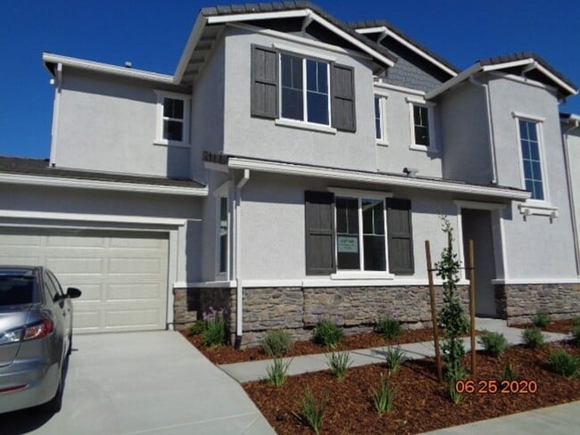 Building Photo - 519 Datura Dr