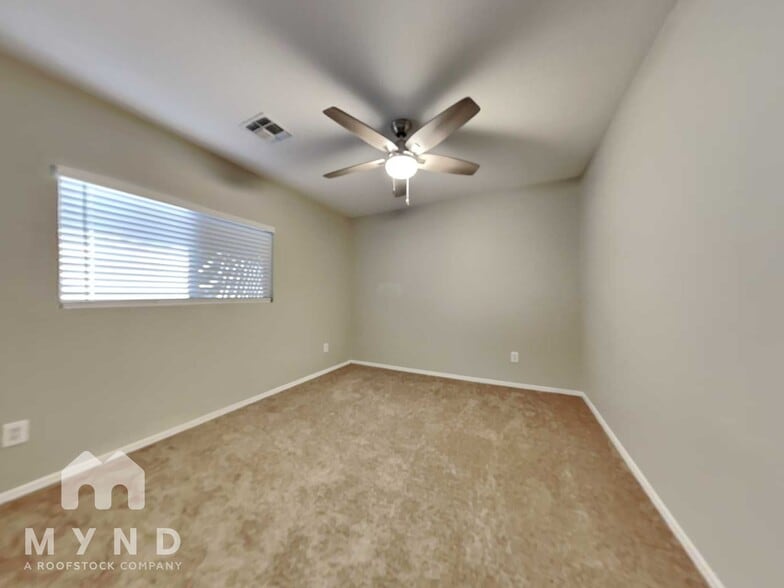 Building Photo - 1549 Tan Tara Trl