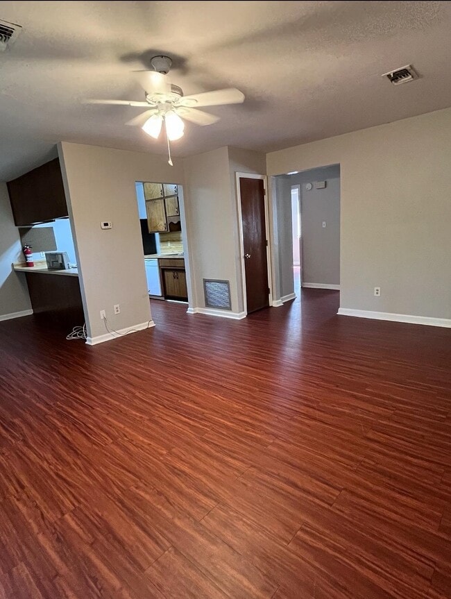Building Photo - 3732 Donovan Dr
