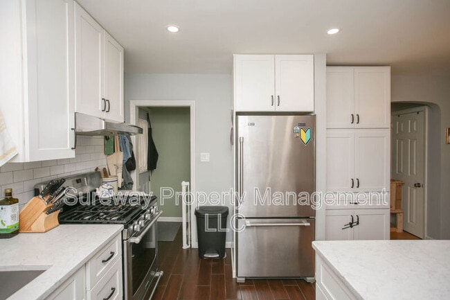 Building Photo - 16 Ridgley St