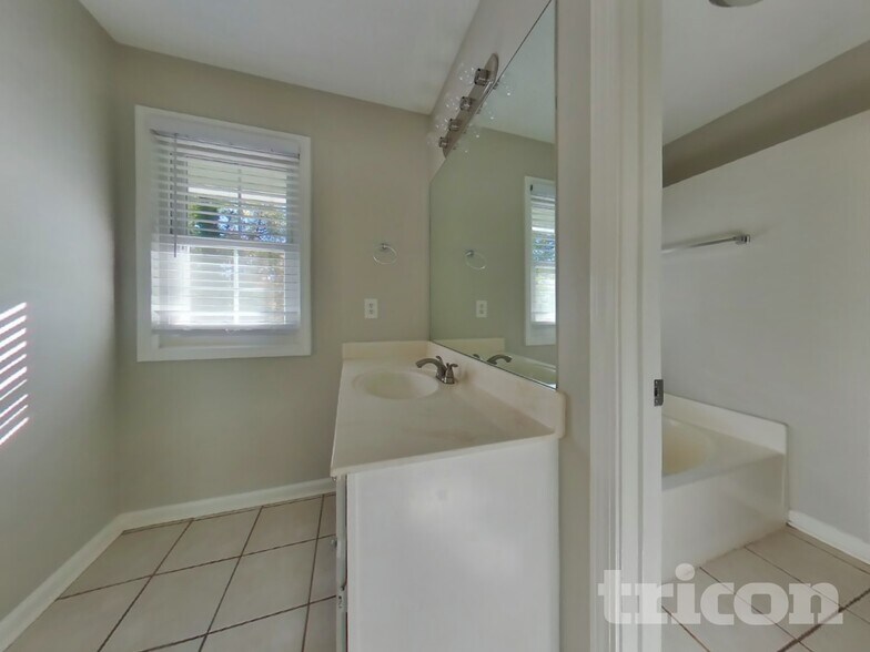 Building Photo - 3712 Bayside Cove