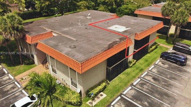 Building Photo - 9712 Hammocks Blvd