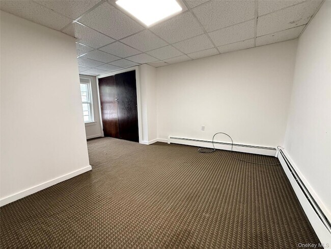 Building Photo - 19 Quartz Ln