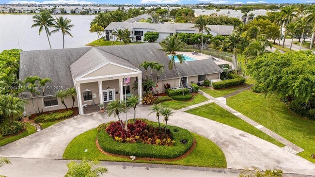 Building Photo - 1211 S Independence Dr