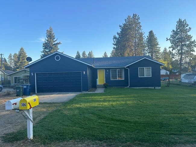 Primary Photo - 306 E 12th Ave