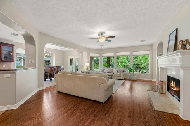Building Photo - 15519 Marble Canyon Way