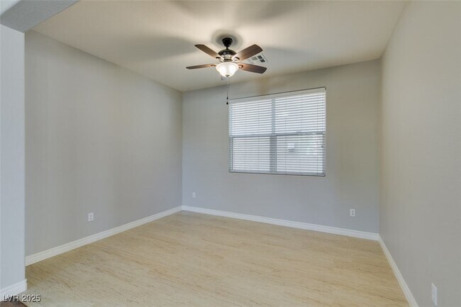 Building Photo - 9005 Semillon St