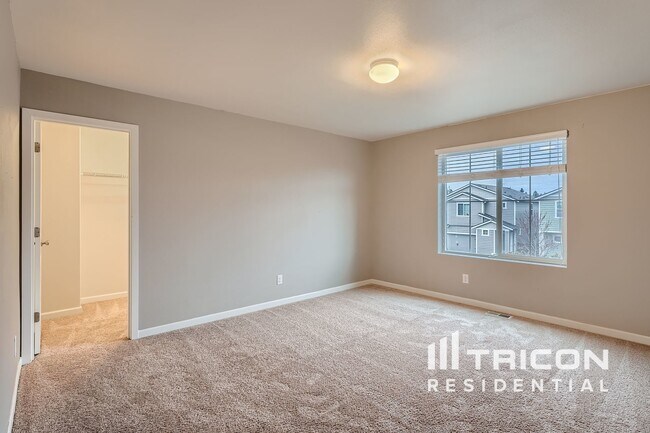 Building Photo - 19416 21st Ave Ct E
