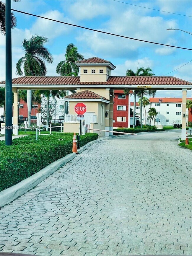 Building Photo - 600 Layne Blvd