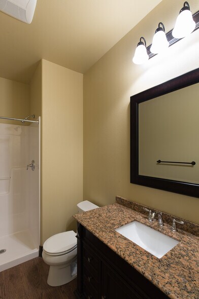 Building Photo - 436 10th NW St