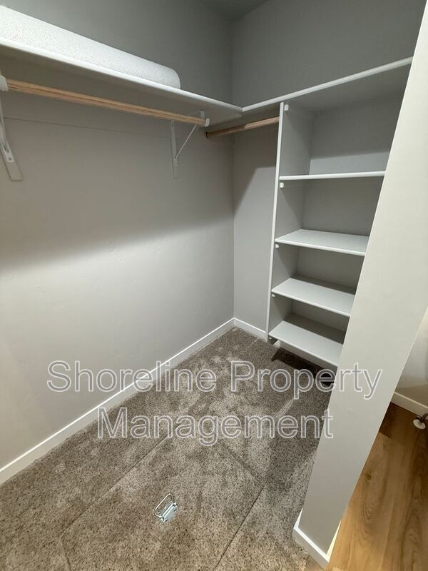 Building Photo - 1870 W Unforgettable St