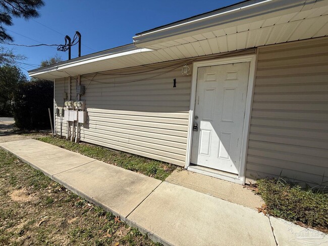 Building Photo - 3410 Green Briar Ct