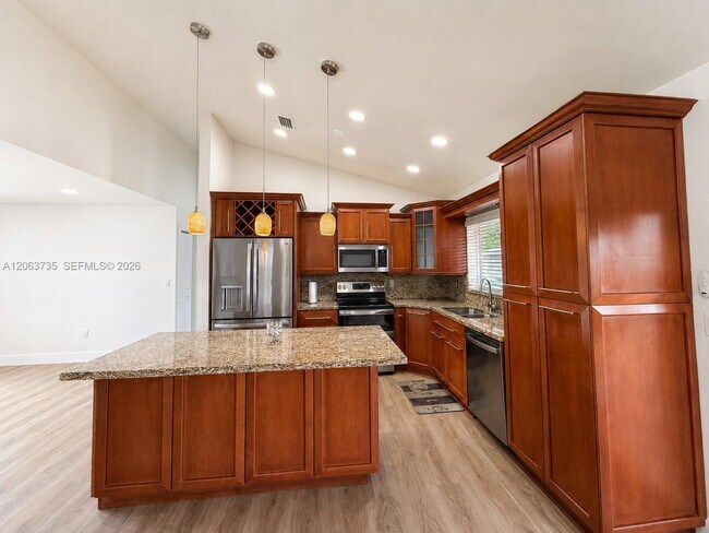 Building Photo - 4340 SW 146th Ct