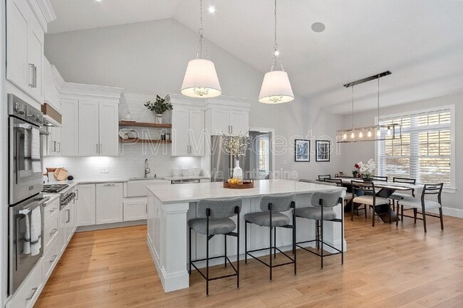 Building Photo - 57 Old Brook Rd