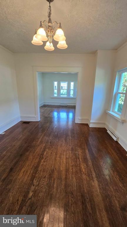 Building Photo - 120 W Whitlock Ave