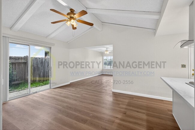 Building Photo - 8973 El Mirador Dr