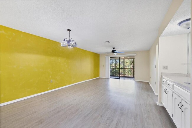Building Photo - 4414 Spicewood Dr