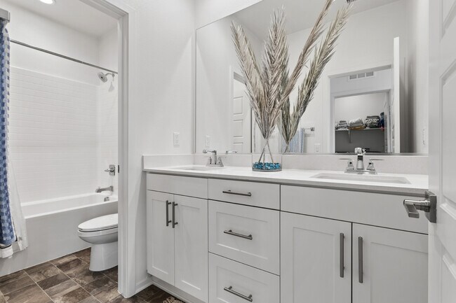 Building Photo - 9548 Greenley Pl