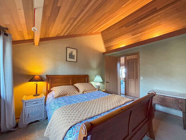 Building Photo - 951-953 3 Crabs Rd