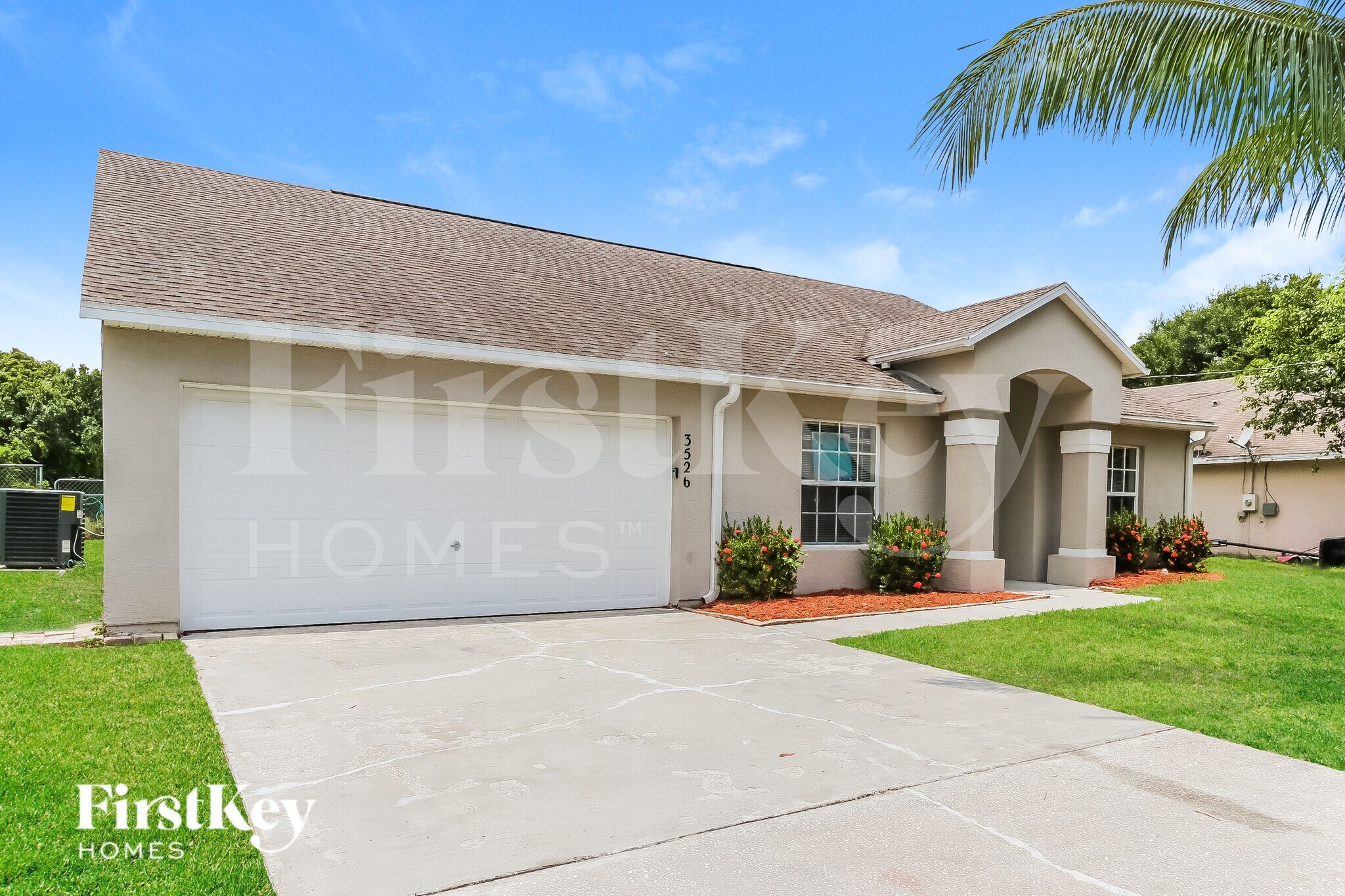 Building Photo - 3526 SW Rosardo St