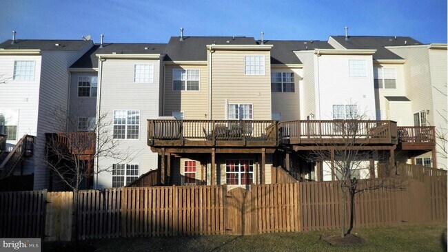 Building Photo - 1019 Railbed Dr