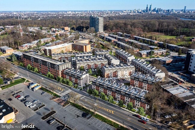 Building Photo - 4094 LESLIE Ln