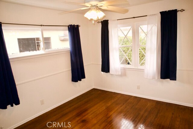 Building Photo - 422 Avenue E