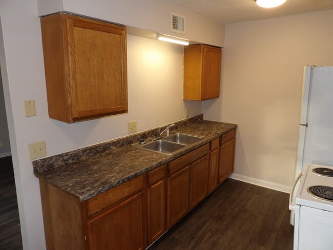 Building Photo - 302 Quachita Trail