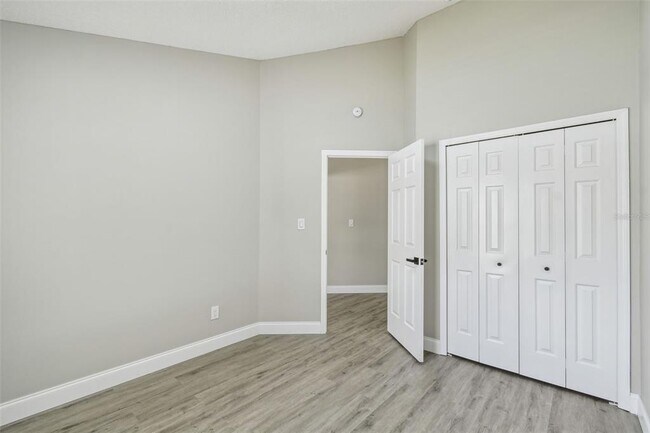 Building Photo - 1317 Ravida Woods Dr