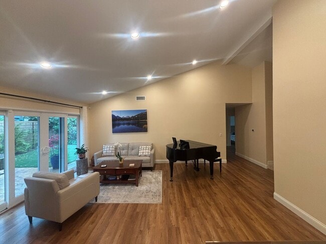 Building Photo - COMING SOON! Stunning Single-Story 3-Bedroom Home with 3-Car Garage and Community Pool in Thousan...