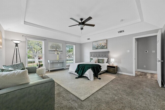 Building Photo - 303 Riva Ridge