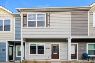 Building Photo - 6082 Cullen Dr