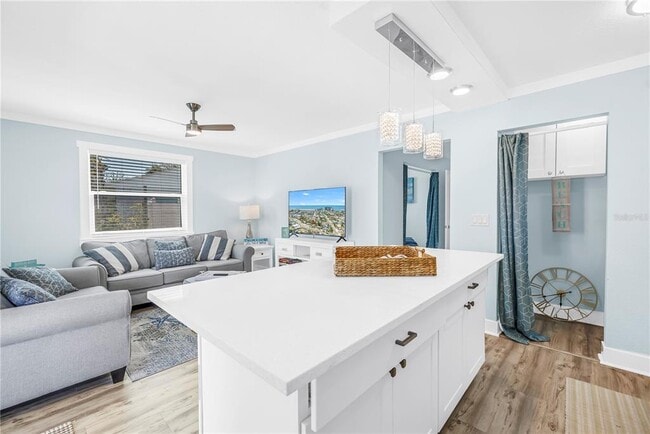 Building Photo - 6892 Gulf Winds Dr