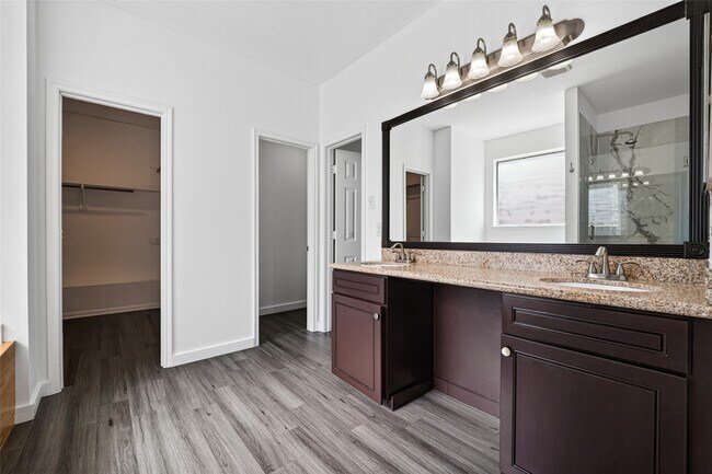 Building Photo - 13403 Summer Villa Ln
