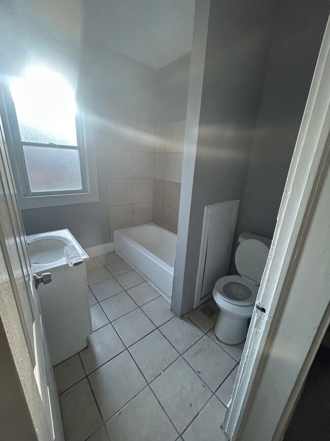 Building Photo - Section 8 Accepted!