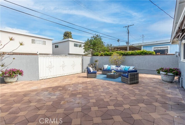 Building Photo - 23524 Evalyn Ave