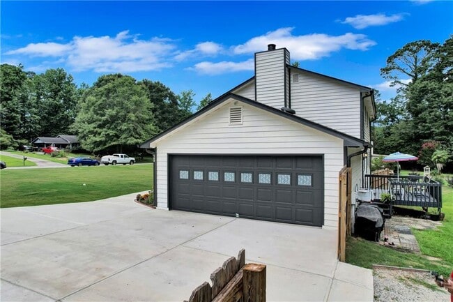 Building Photo - 175 Hunters Glen