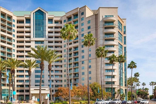 Building Photo - 8875 Costa Verde Blvd