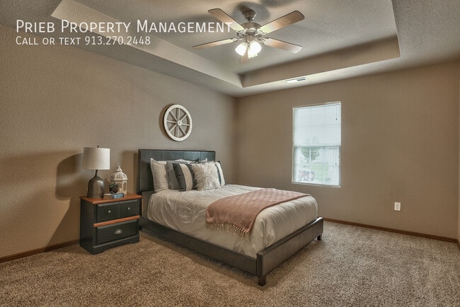 Building Photo - 900 S Woodson Ct