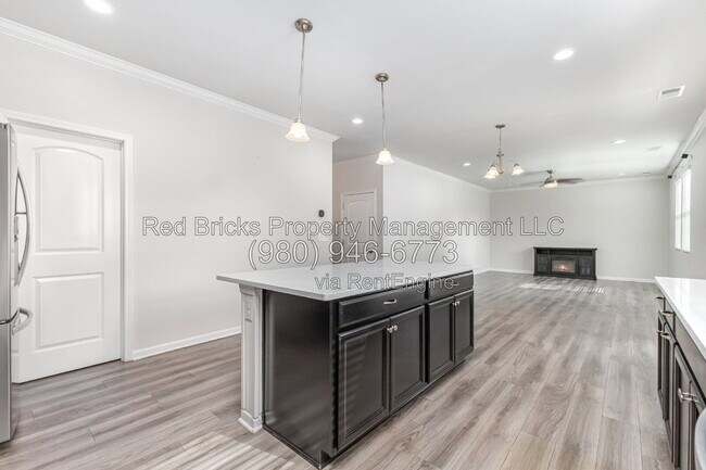 Building Photo - 17322 Carolina Hickory Dr