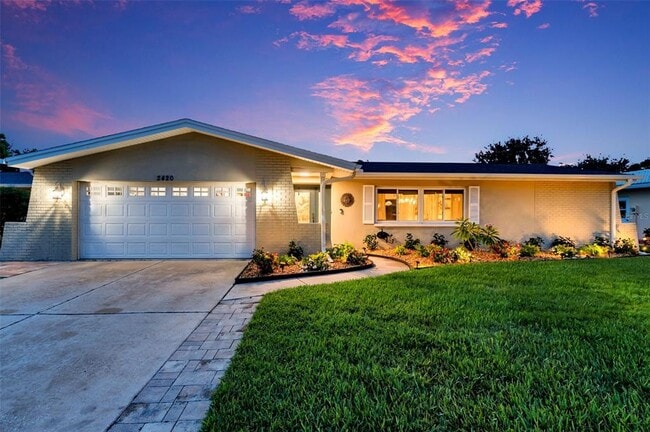 Building Photo - 2420 Fairbanks Dr