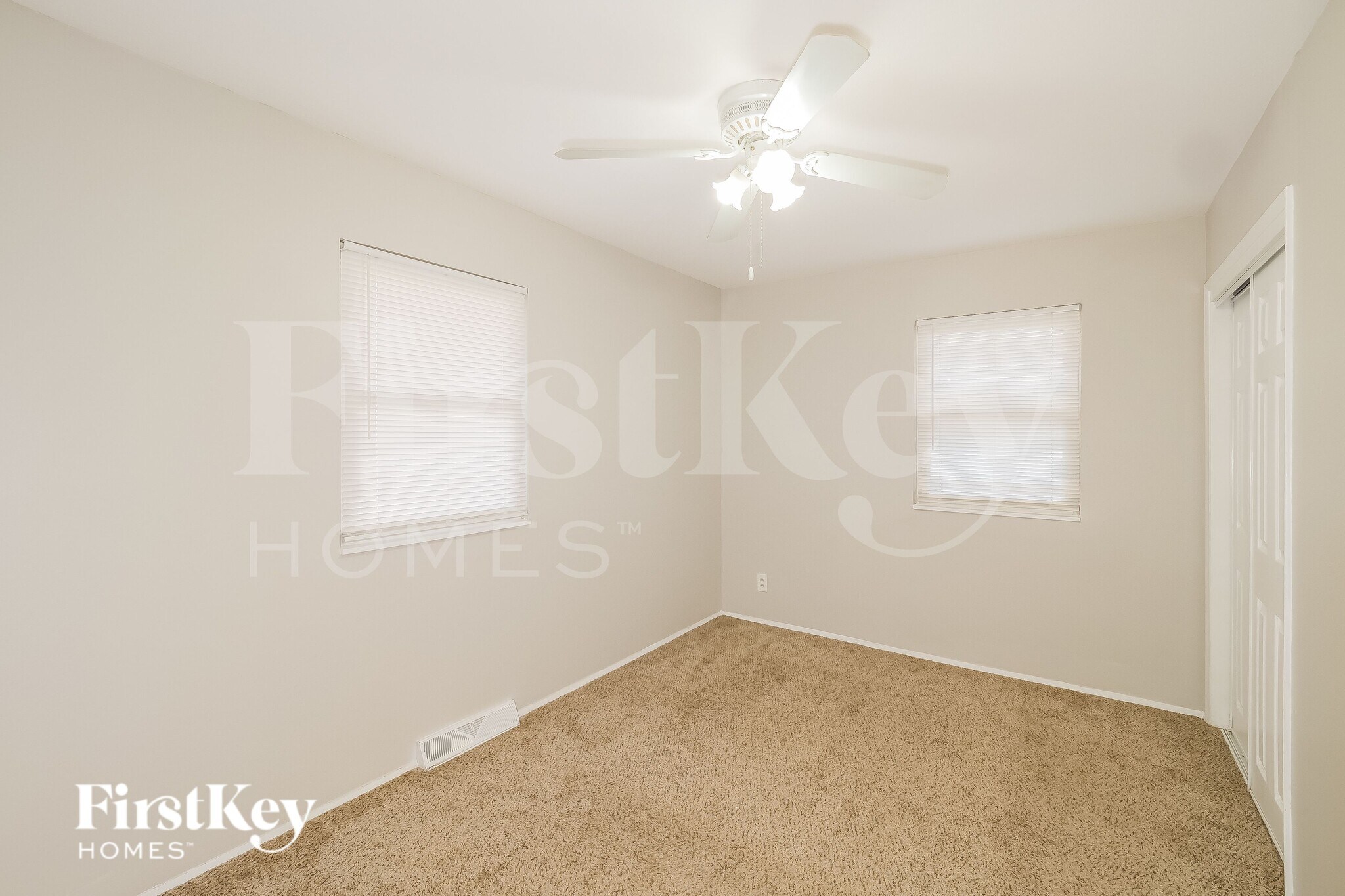 Building Photo - 7912 NE 54th St