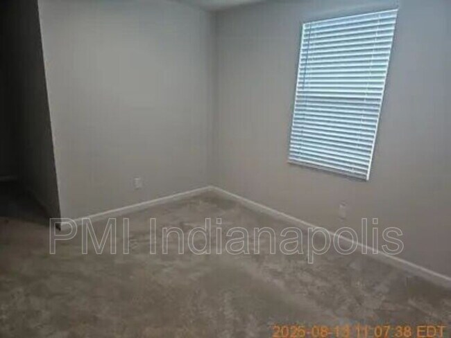 Building Photo - 1854 Cascades Dr