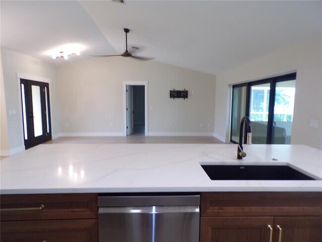 Building Photo - 510 Medici Ct