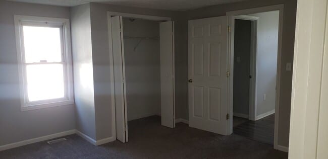 Building Photo - newly updated 2 bedroom 1 bath