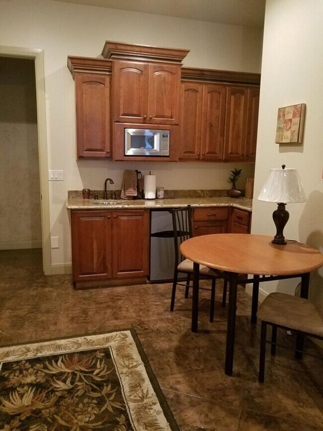 Building Photo - Beautiful Corner Lot! FULLY FURNISHED! Available Now!!