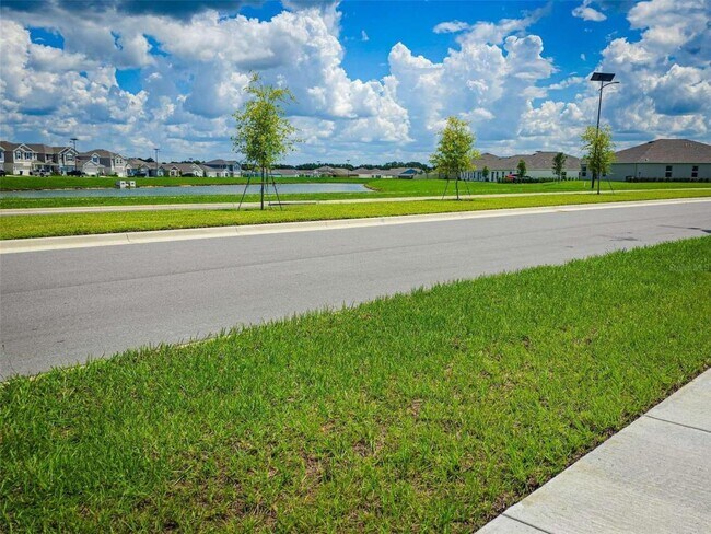 Building Photo - 1121 Deepwater Cir