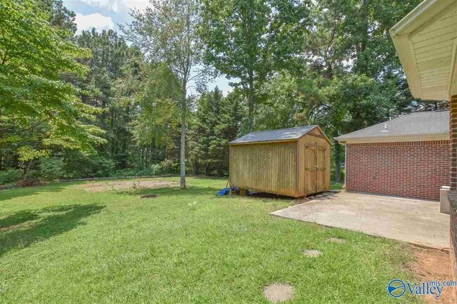 Building Photo - 136 Populus Dr